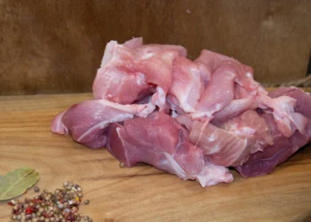 Carnea de porc devine un lux pentru români înaintea Sărbătorilor de iarnă