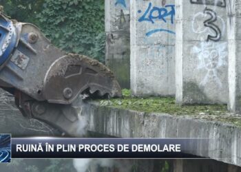 Ruină în plin proces de demolare 10 octombrie 2024 TELE`M Botoșani