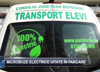 Microbuze electrice uitate în parcare 11 noiembrie 2024 TELE`M Botoșani