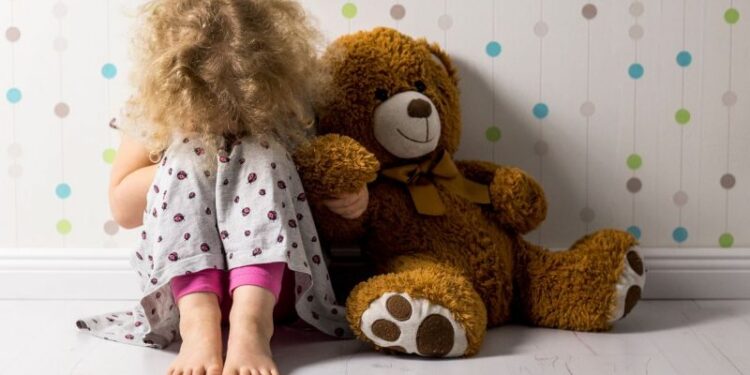 Poliția Română lansează un proiect pentru combaterea exploatării online a minorilor