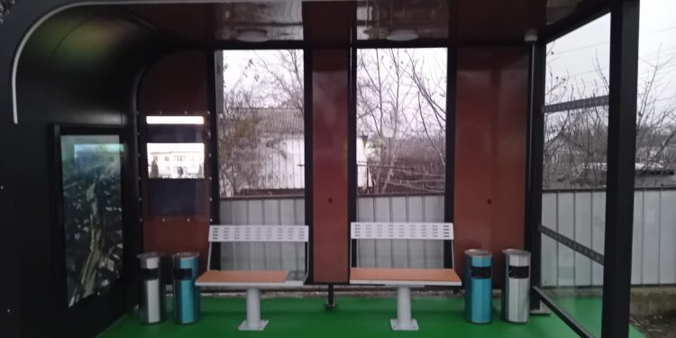 Stații de autobuz inteligente intr-o comună din Botoșani