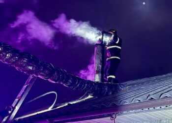 Două incendii în mai puțin de șase minute