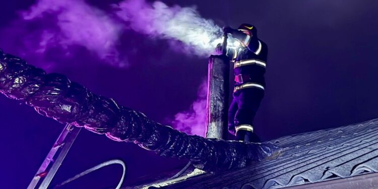 Două incendii în mai puțin de șase minute