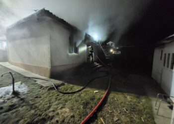 Bărbat din Liveni, rămas fără bunuri în urma unui incendiu