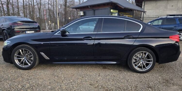 BMW închiriat din Botoșani, găsit dezmembrat în Brașov