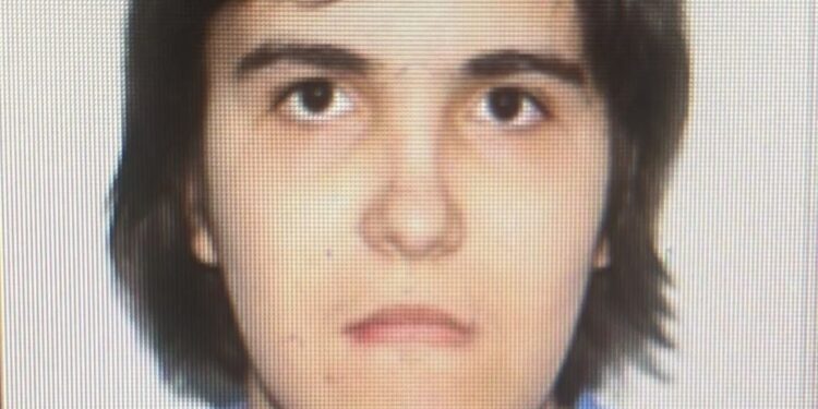 Polițiștii din Botoșani caută o tânără de 20 de ani dispărută