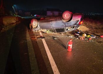 Accident în Manolești Deal: Tânăr de 18 ani rănit după ce s-a răsturnat cu mașina