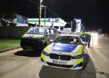 Acțiune de amploare a polițiștilor din Botoșani pentru prevenirea faptelor antisociale.Galerie foto