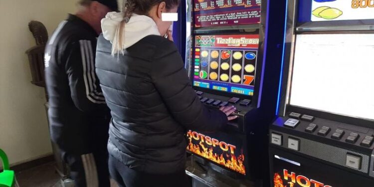 Premierul Marcel Ciolacu anunță eliminarea „păcănelelor” din orașe