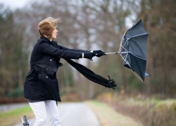 De mâine se strică vremea. Cod galben de vânt puternic în județul Botoșani