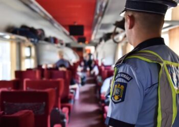 Acțiune a Poliției Transporturi Botoșani: sancțiuni, controale în trenuri și un tânăr reținut
