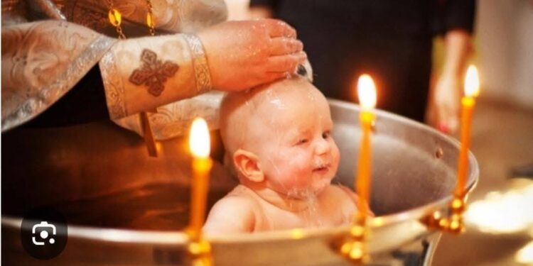 Solidaritate pentru o mamă eroină și fetița ei: apel umanitar înainte de botezul micuței Maria, la Botoșani