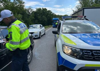 Depășiri periculoase sancționate de polițiști VIDEO