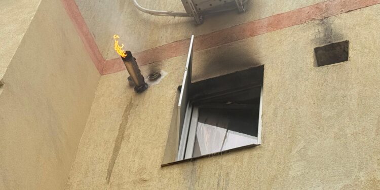 Incendiu într-un apartament din botoșani, provocat de un scurtcircuit la centrala termică