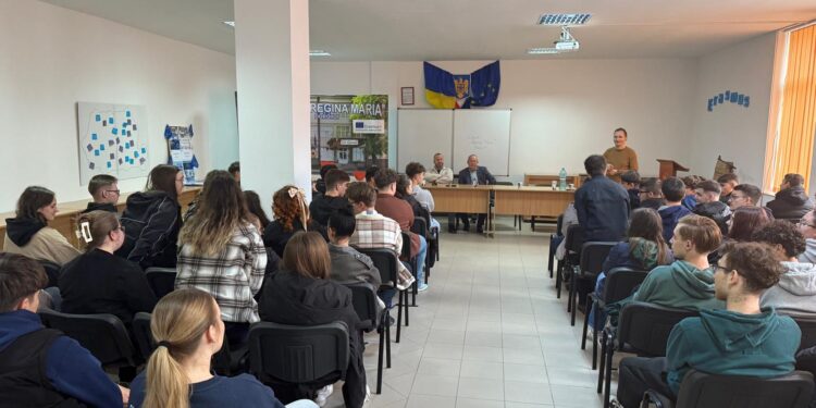 Elevii din Dorohoi au făcut cunoștință cu antreprenoriatul direct de la sursă