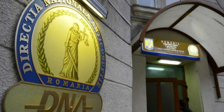 Primarii arestați riscă suspendarea din funcție. Alți șase edili sunt judecați.