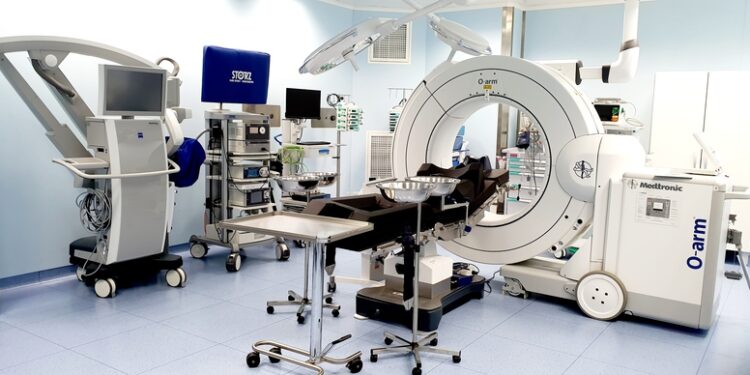 CJ a dat undă verde construirii unei noi săli de operație finanțată de o echipă de antreprenori locali