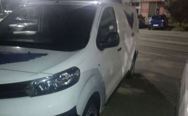 RAZIE DE AMPLOARE ÎN ZONA PIEȚEI CENTRALE DIN BOTOȘANI! Mașini blocate, amenzi cu duiumul!