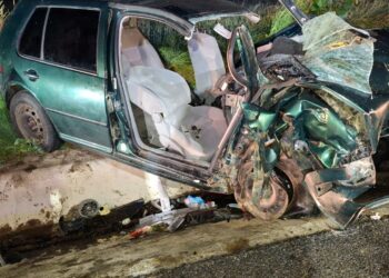 TRAGEDIE PE E58! Doi tineri morți și patru răniți după un impact devastator cu o ambulanță!