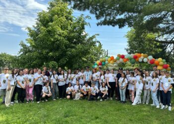 Copiii din Botoșani, în centrul atenției de 1 Iunie: Lecții de viață și zâmbete oferite de pompieri