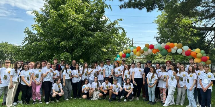 Copiii din Botoșani, în centrul atenției de 1 Iunie: Lecții de viață și zâmbete oferite de pompieri