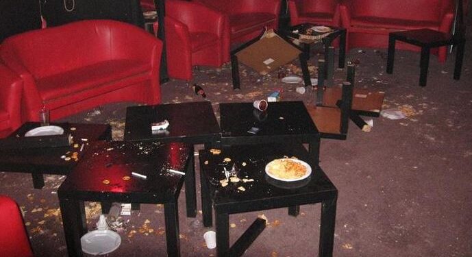 Scandal de bar cu violențe și arme albe la Vorniceni!