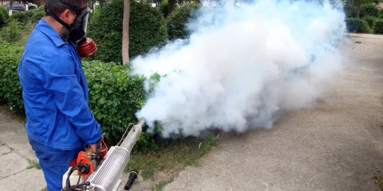 Operațiune de dezinsecție în municipiul Botoșani. Vezi în ce zone