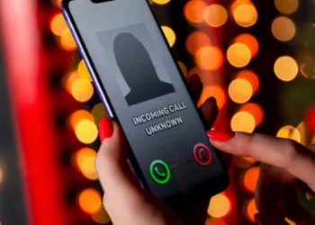 Înșelăciune de un milion de lei prin metoda „spoofing”. Banii au fost recuperați integral de polițiștii din Botoșani