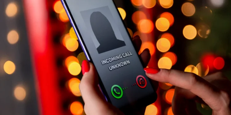 Înșelăciune de un milion de lei prin metoda „spoofing”. Banii au fost recuperați integral de polițiștii din Botoșani