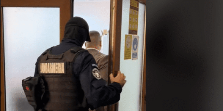 Rețea de corupție cu ramificații în instituțiile de mediu din Botoșani! Mită, falsuri și protecție pentru afaceri ilegale!