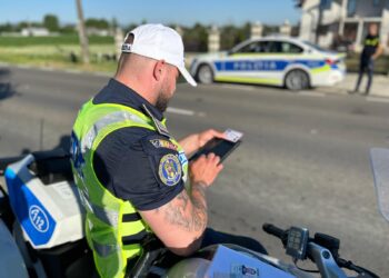 Razie de proporții pe șosele! Un șofer de marfă din Ialomița prins în offside – amendă uriașă și camion blocat 9 ore! FOTO&VIDEO