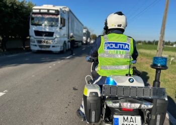 Razie de proporții pe șosele! Un șofer de marfă din Ialomița prins în offside – amendă uriașă și camion blocat 9 ore! FOTO&VIDEO