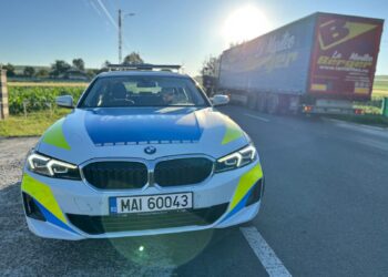 Razie de proporții pe șosele! Un șofer de marfă din Ialomița prins în offside – amendă uriașă și camion blocat 9 ore! FOTO&VIDEO