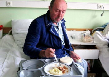 Mâncarea din spitale, sub monitorizare! Ministerul Sănătății lansează un formular online pentru sesizări