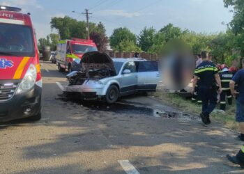 Accident rutier în Dorobanți: Trei persoane, între care un minor, au fost transportate la spital.