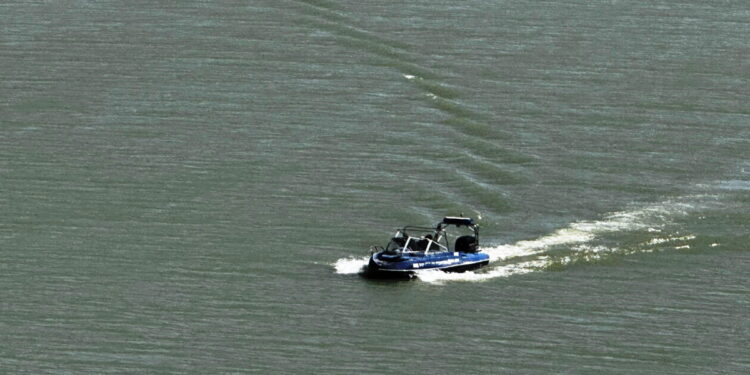 Controale pe râul Prut și lacul Stânca-Costești: zeci de persoane legitimate și sancțiuni aplicate pentru pescuit ilegal