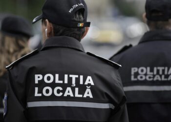 SCANDALURI ȘI SANCȚIUNI ÎN BOTOȘANI! Poliția Locală, în alertă după ce o persoană și-a făcut nevoile în curtea unei catedrale!