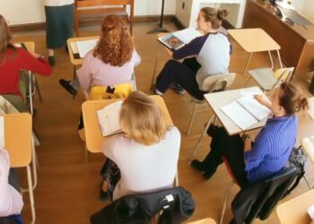 TITULARIZARE 2025 cu emoții și speranță la cote maxime! Pe 15 iulie, peste 700 de candidați iau cu asalt centrele de concurs din Botoșani!