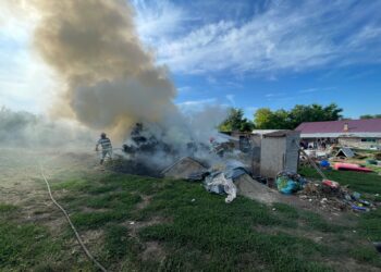 Joaca cu focul a aprins satul! Copiii, la un pas să provoace un dezastru în Manoleasa