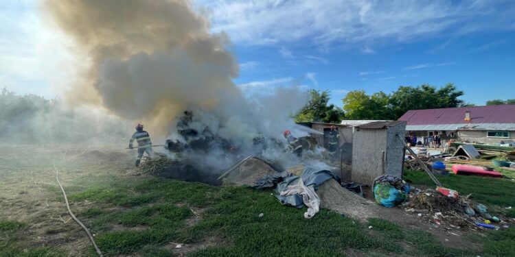 Joaca cu focul a aprins satul! Copiii, la un pas să provoace un dezastru în Manoleasa