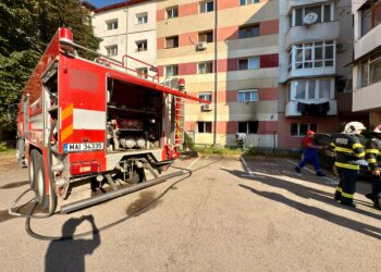 Flăcări puternice într-un apartament de pe Aleea Teodor Calimachi – proprietarii, în stare de șoc