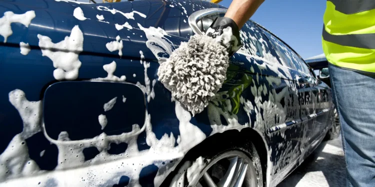 Tânăr din Botoșani, reținut după o „plimbare” ilegală cu două mașini furate! Nu are nici permis!