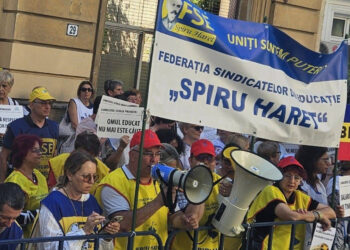 Profesorii dau ultimatum Guvernului și cer demisia ministrului Daniel David