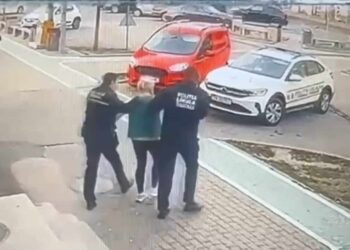 Scandal monstru pe Aleea Nucului! Țipete, injurii și poliția chemată de urgență