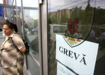 Haos în primării! 10.000 de angajați blochează lucrul cu publicul după anunțul tăierii a 45% din posturi