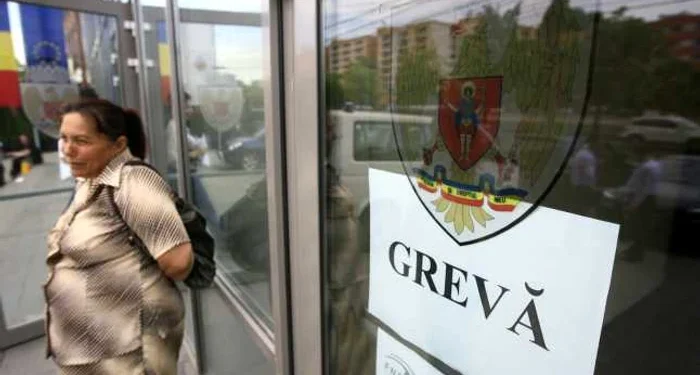 Haos în primării! 10.000 de angajați blochează lucrul cu publicul după anunțul tăierii a 45% din posturi