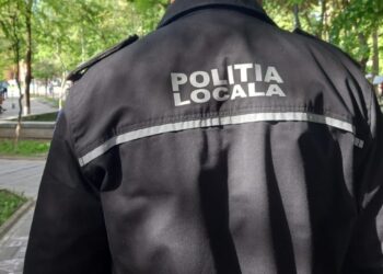 Chef cu scandal în Botoșani! Parcul pentru copii transformat în „terasa cartierului”