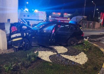 Accident în sensul giratoriu de la ieșirea din Botoșani spre Iași! FOTO