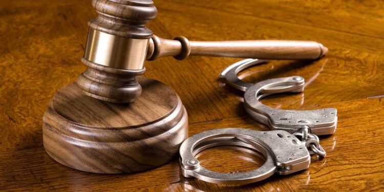 Femeie din Botoșani, prinsă că a încălcat arestul la domiciliu!