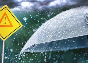 ANM anunță furtuni violente, vânt puternic și ninsori viscolite la munte – vremea se înrăutățește brusc în toată țara!